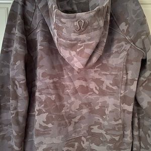 Lululemon Scuba Hoodie Camo Like New Size 12